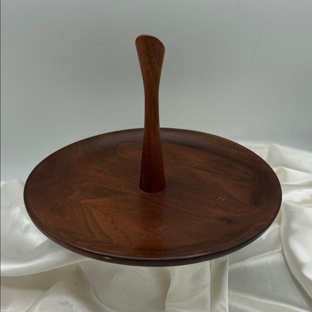 Elegant Brown Wooden Paper Towel Holder